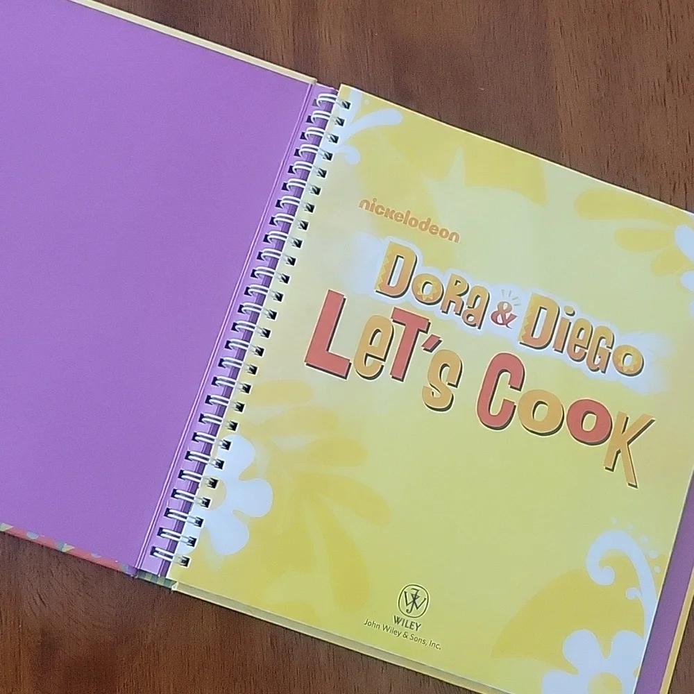● Dora & Diego Let's Cook Cookbook